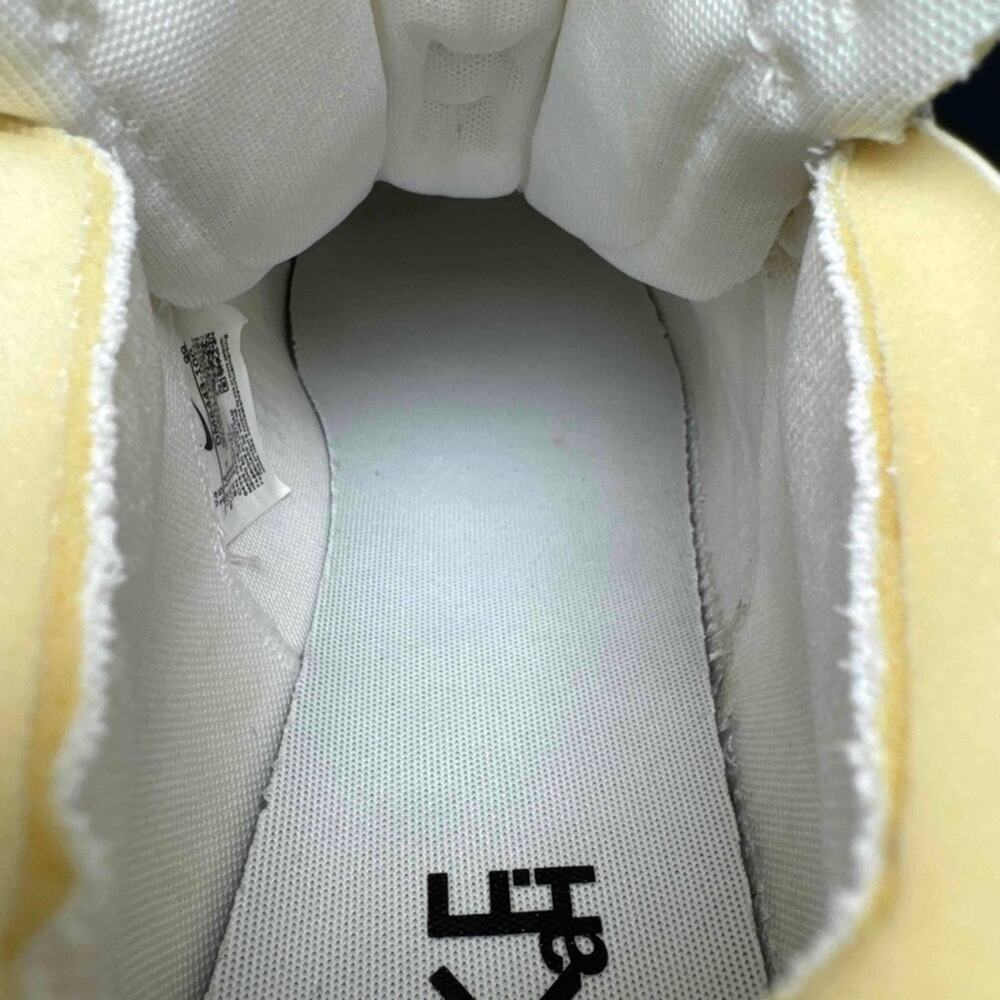 Nike x sacai Blazer Low “White Patent” | DM6443-100 | 15M - Picture 2 of 10